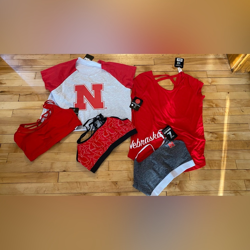 Zoozatz Nebraska Sports Bra, Crop Shirt & Shirt Bundle 5 Pieces Huskers - Picture 1 of 5